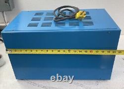 HBS DC Power Supply Model M2518FX Input AC 3 Amps/220 Volt Output DC 25 Amps