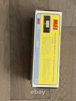 MFJ-4230MVP 30 AMP Switching Power Supply with Backlight Meter & power Voltage