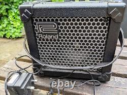 Roland Micro Cube guitar amp with power supply