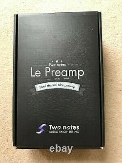 Two Notes Le Clean valve pre-amp pedal with original box and power supply