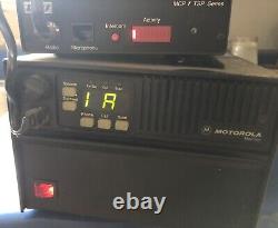 Alimentation Astron SL15RRA 15 Amp avec radio Motorola D37MWA5GB7AK et CPI TSP209