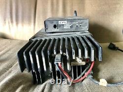 Alimentation Astron SL15RRA 15 Amp avec radio Motorola D37MWA5GB7AK et CPI TSP209