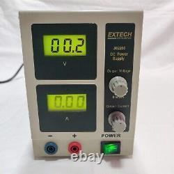 Alimentation électrique de laboratoire en courant continu Extech 382200. 030 Volts 1 Ampère