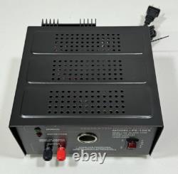 Alimentation électrique régulée PYRAMID PS-15KX 12 Ampères faible ondulation allume-cigare