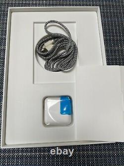 Apple Ipad 5ème Gen 32 Go Wi-fi 9.7in Argent Flawless Mp2g2ll/a Alimentation De Boîte