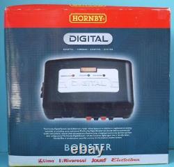 HORNBY R8239 AMPLIFICATEUR DE PUISSANCE NUMÉRIQUE avec TRANSFORMATEUR 4 AMPÈRES C7024 P9300 NEUF SOUS BLISTER