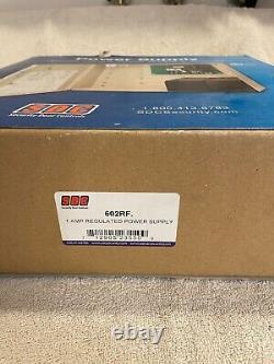 Nouvelle alimentation électrique régulée SDC 602RF 602 RF One 1 Ampère 12 ou 24 VDC Expédition rapide